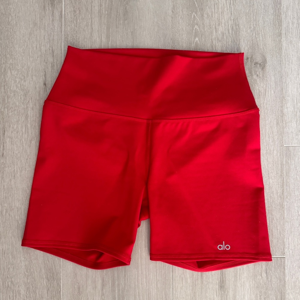 Alo yoga airbrush bike shorts